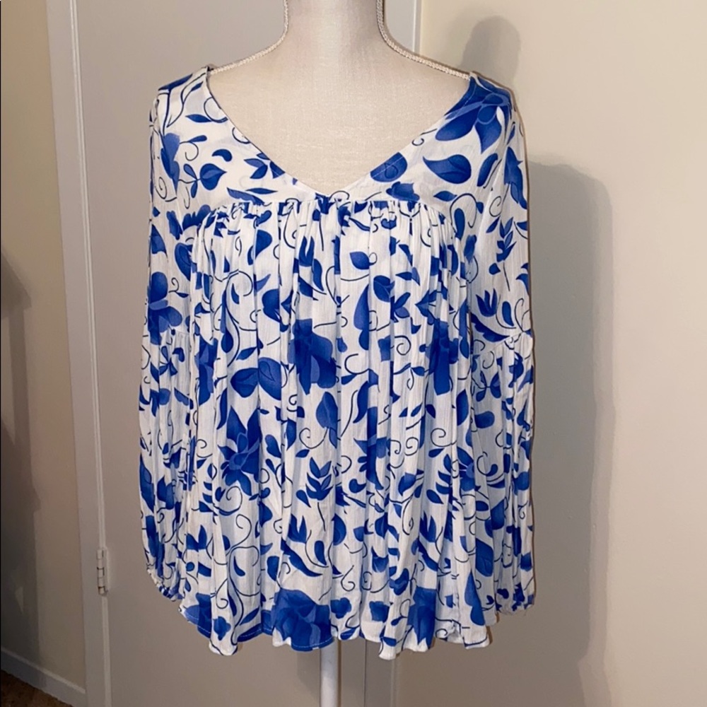 •Altar’d State xs blouse brand new